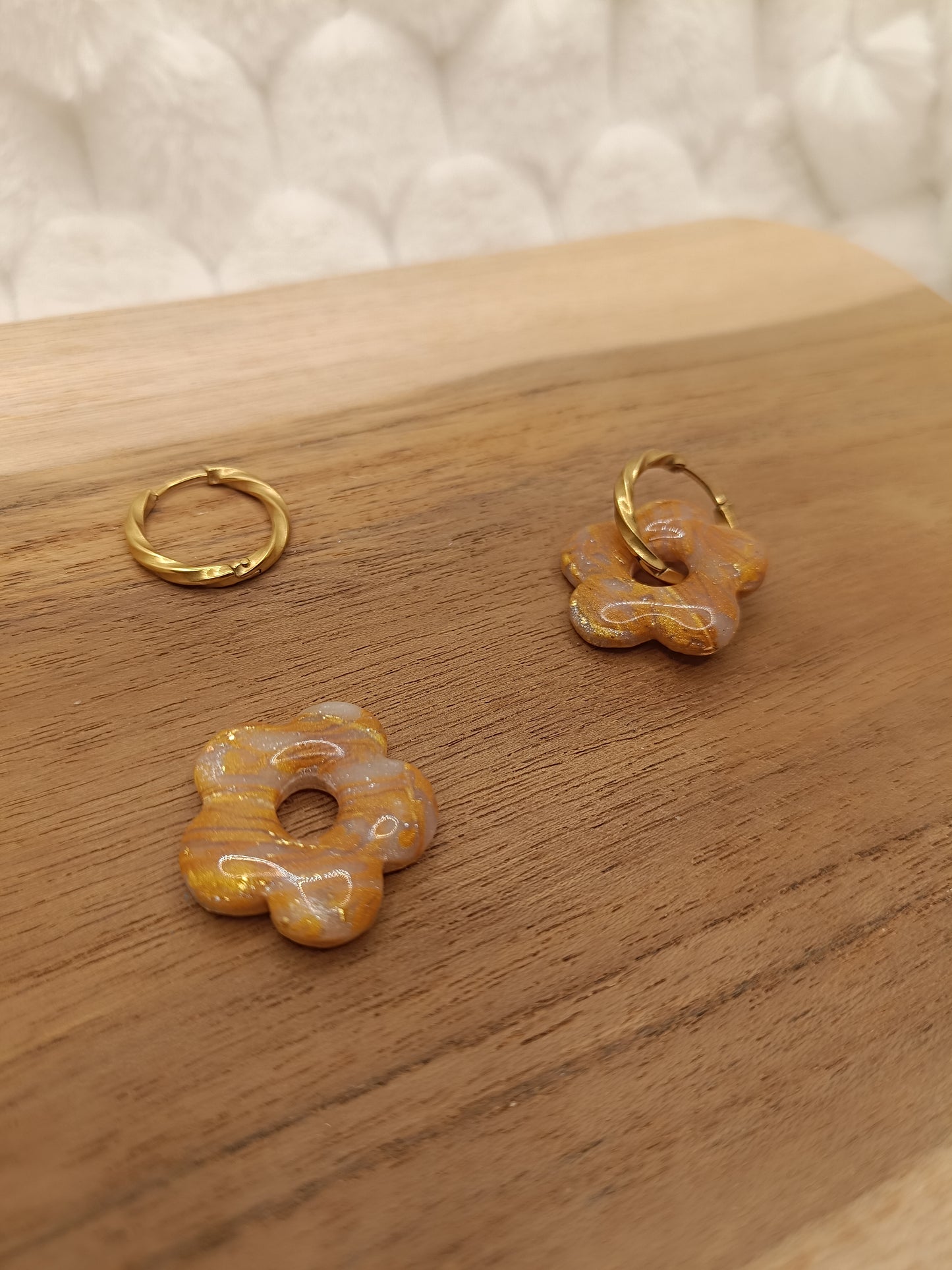 Pampille " Mya " translucide et doré