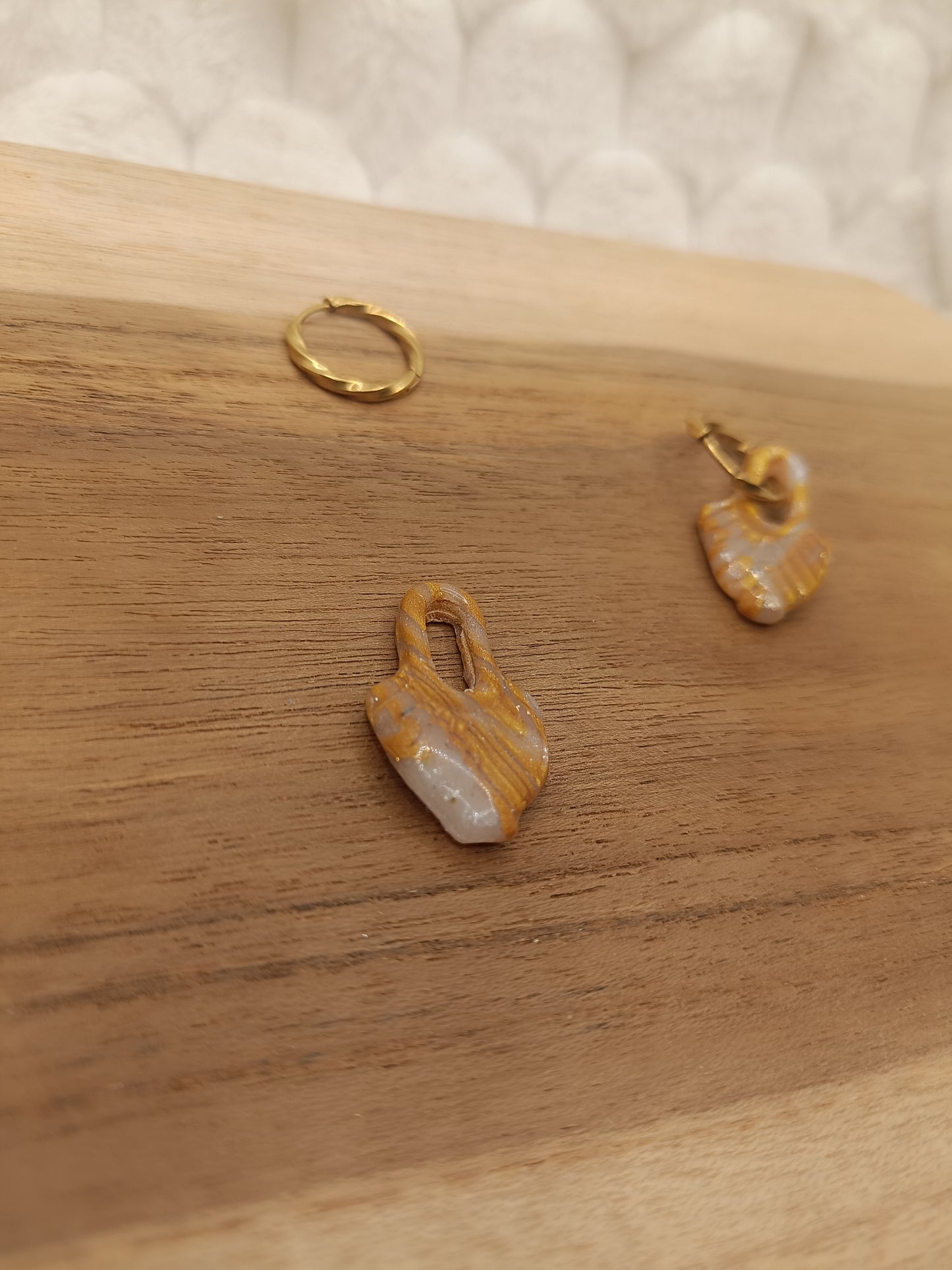 Pampille " calie " translucide et doré