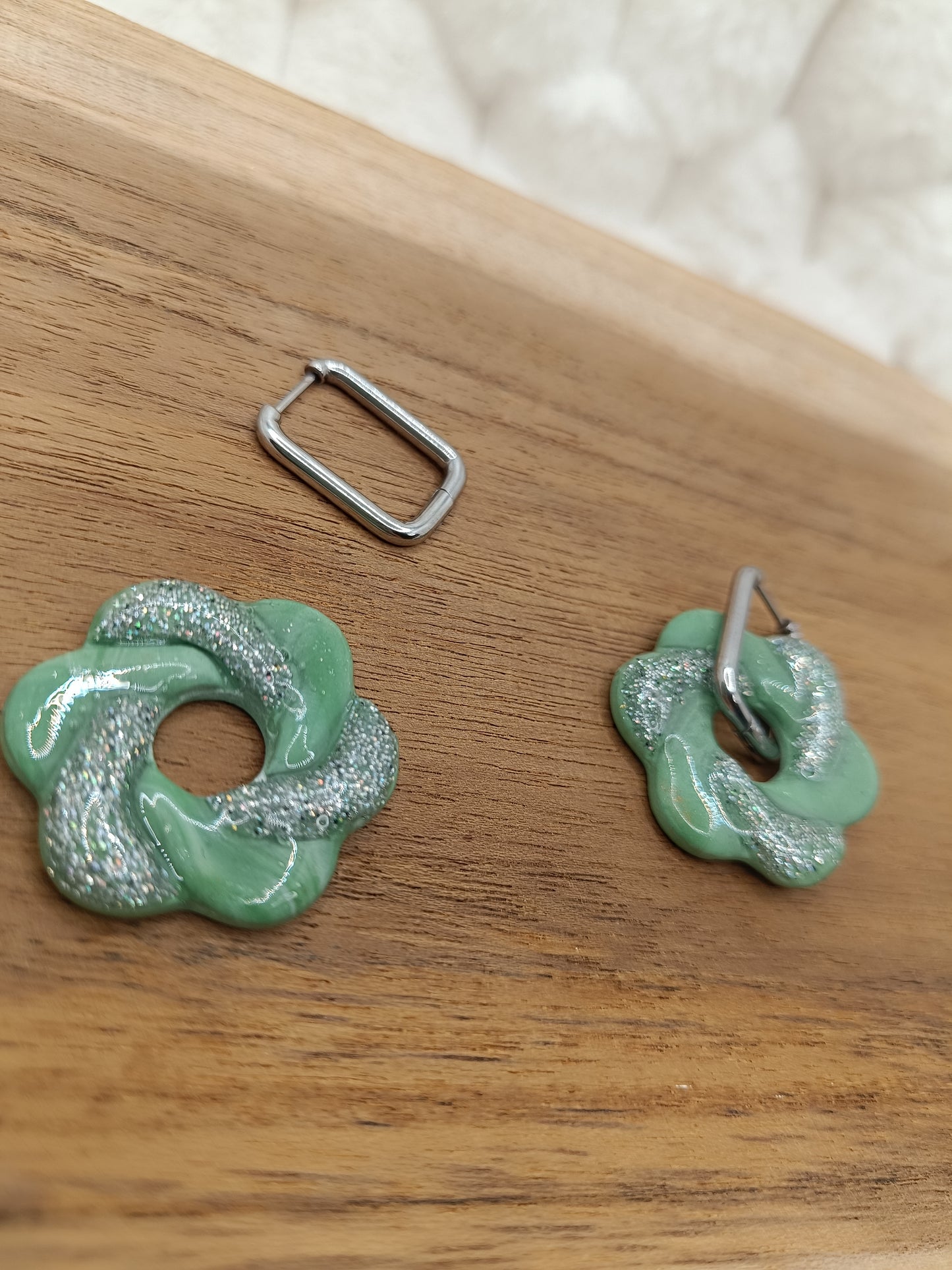 Pampilles " enola " verte pistache et argentée