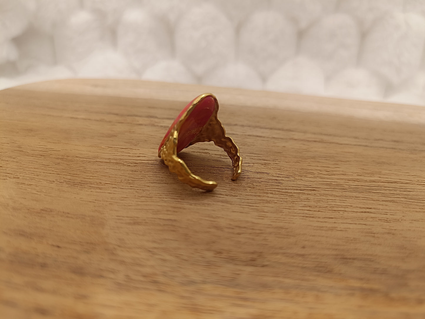 Bague doré et rouge orangé