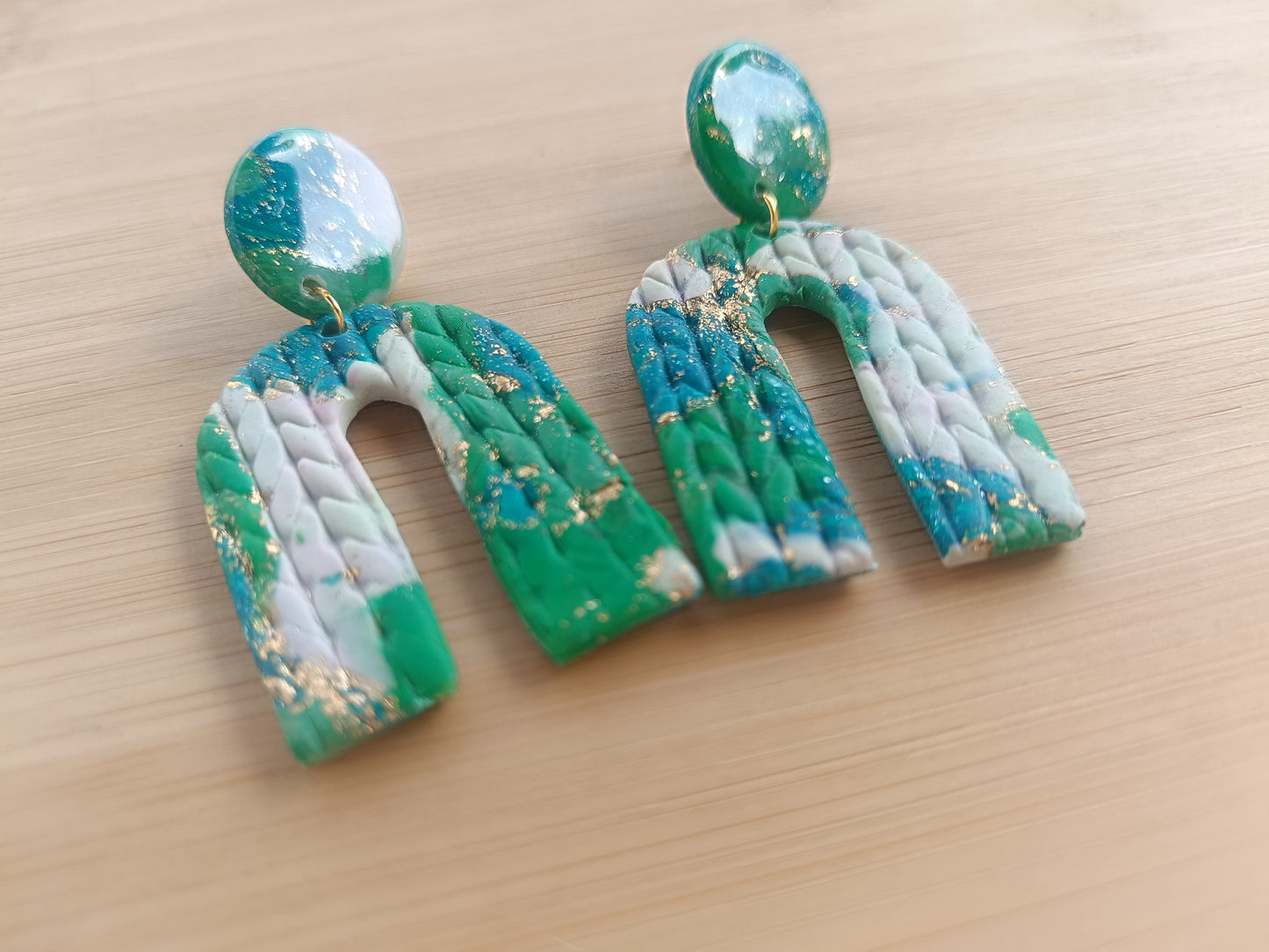 Boucles d'oreilles " melina " trio vert et doré