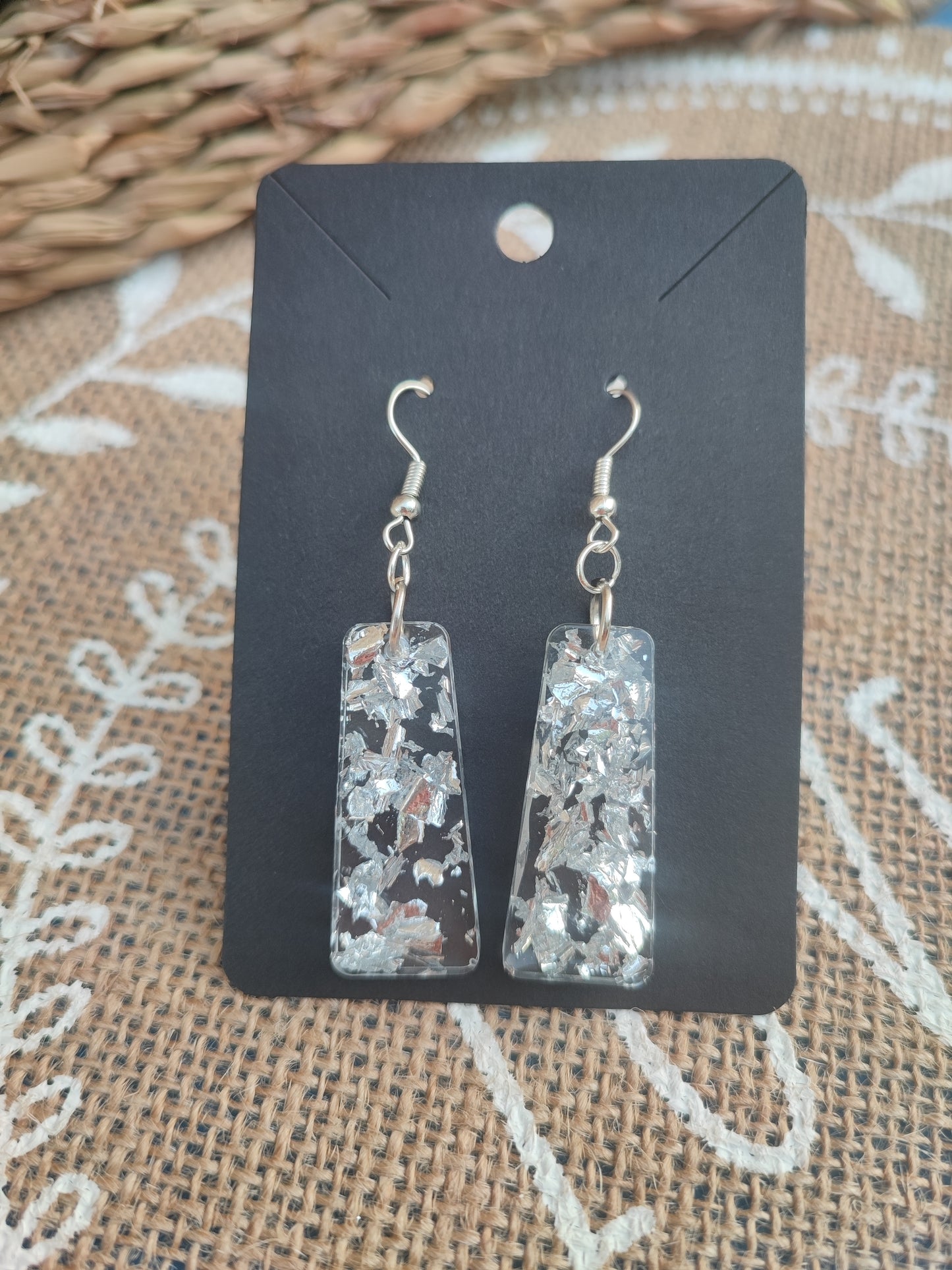 Boucle d'oreilles " bâton " argenté résine epoxy