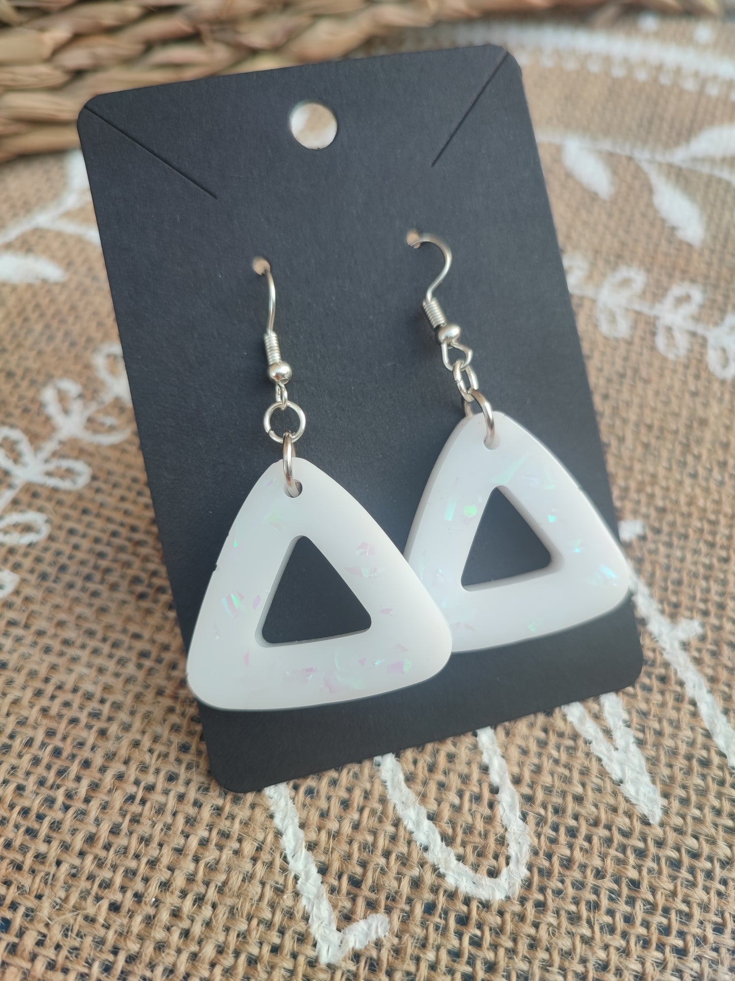 Boucle d'oreilles triangle blanc holographique