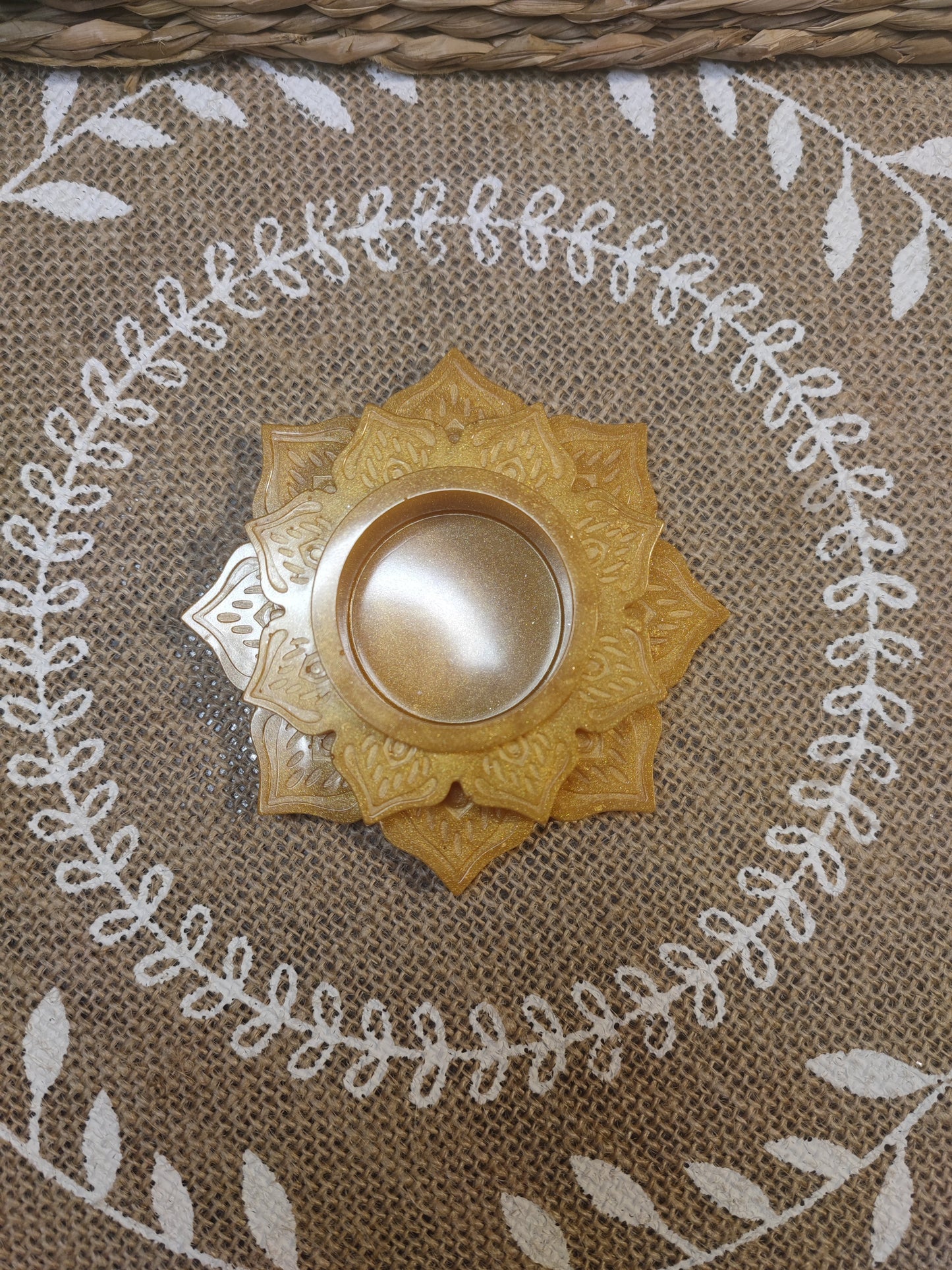 bougeoir fleur de lotus doré résine epoxy