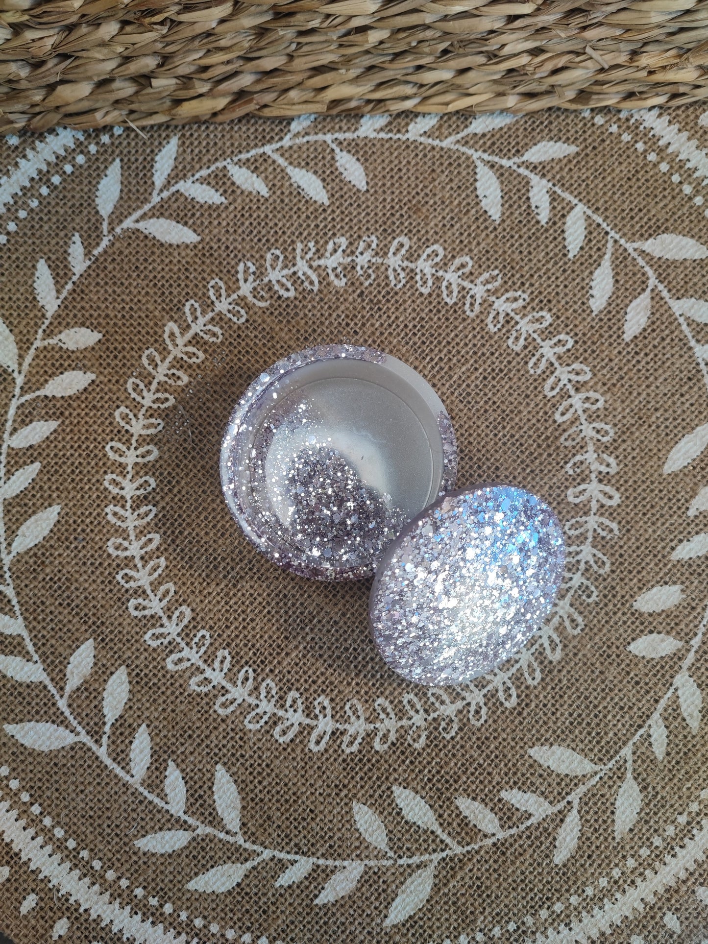 boite à bijoux classique blanche nacré et rose clair pailleté résine epoxy