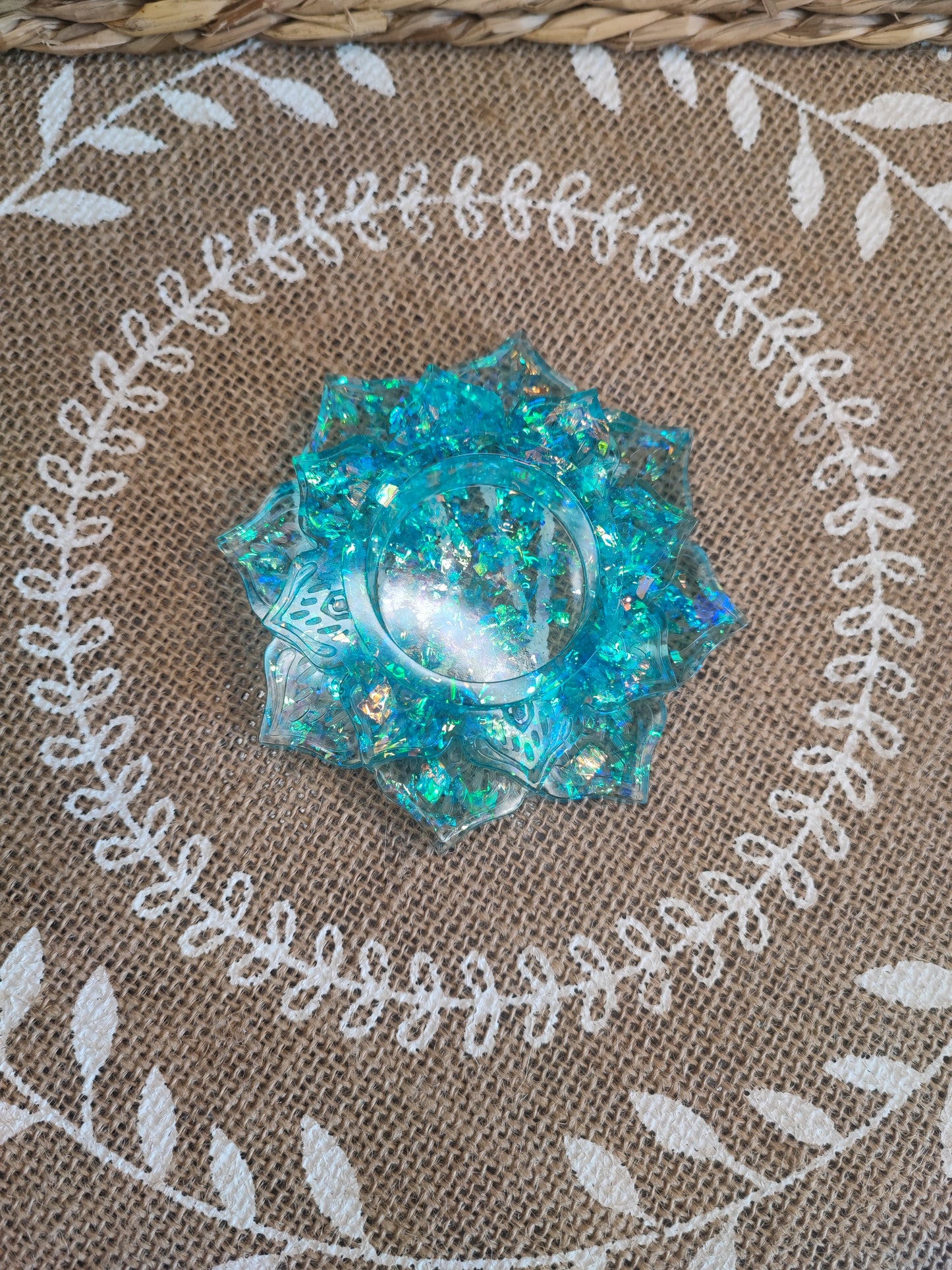 bougeoir fleur de lotus bleu holographique résine epoxy
