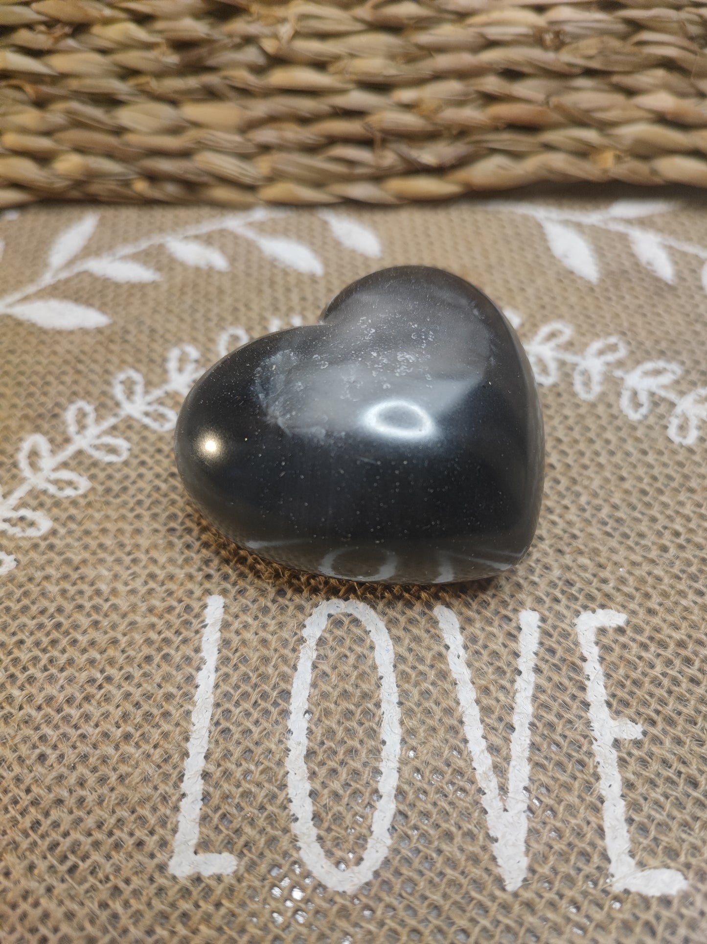 figurine coeur noir marbré résine epoxy