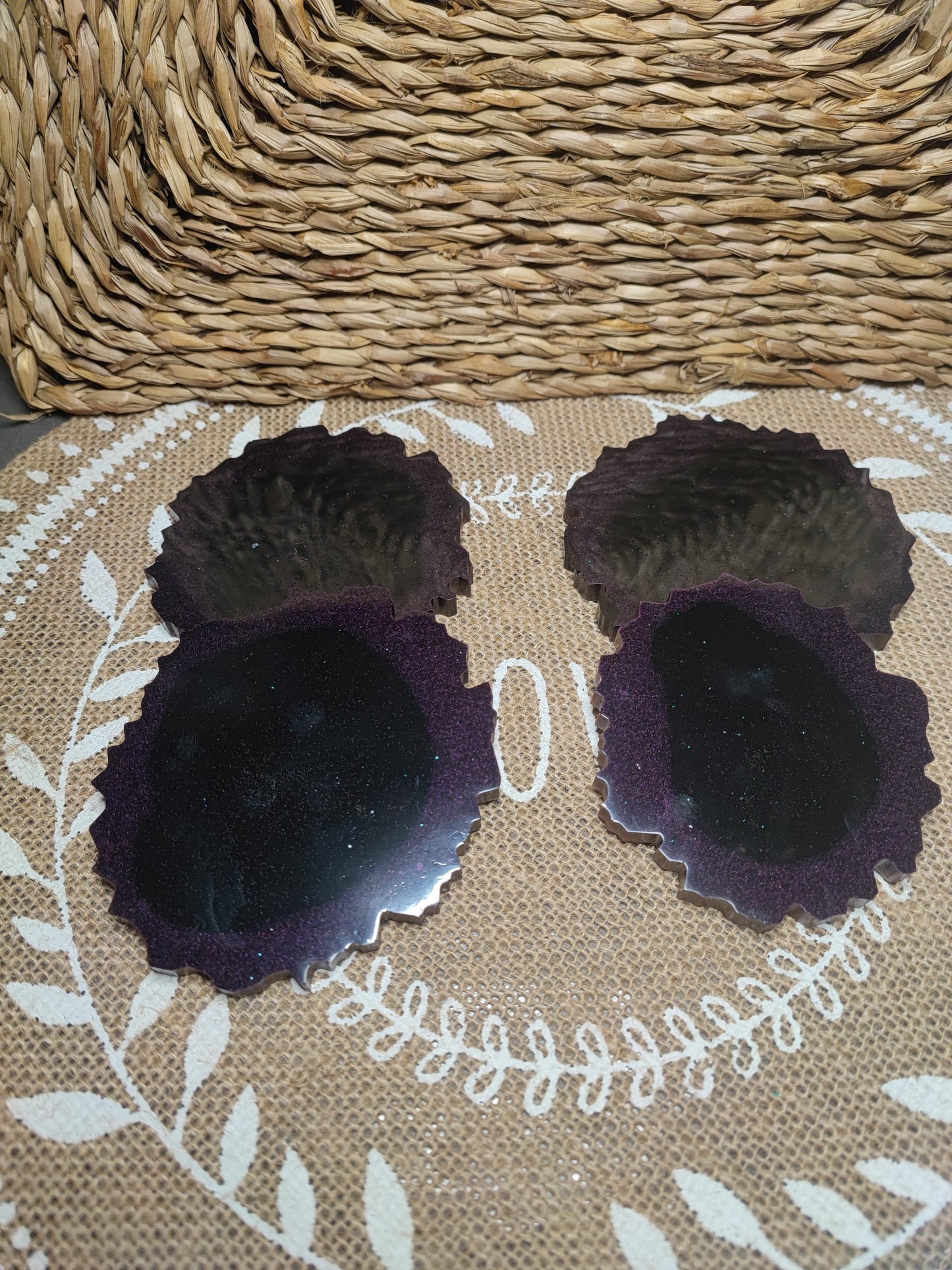 dessous de verre géode violet et noir résine epoxy