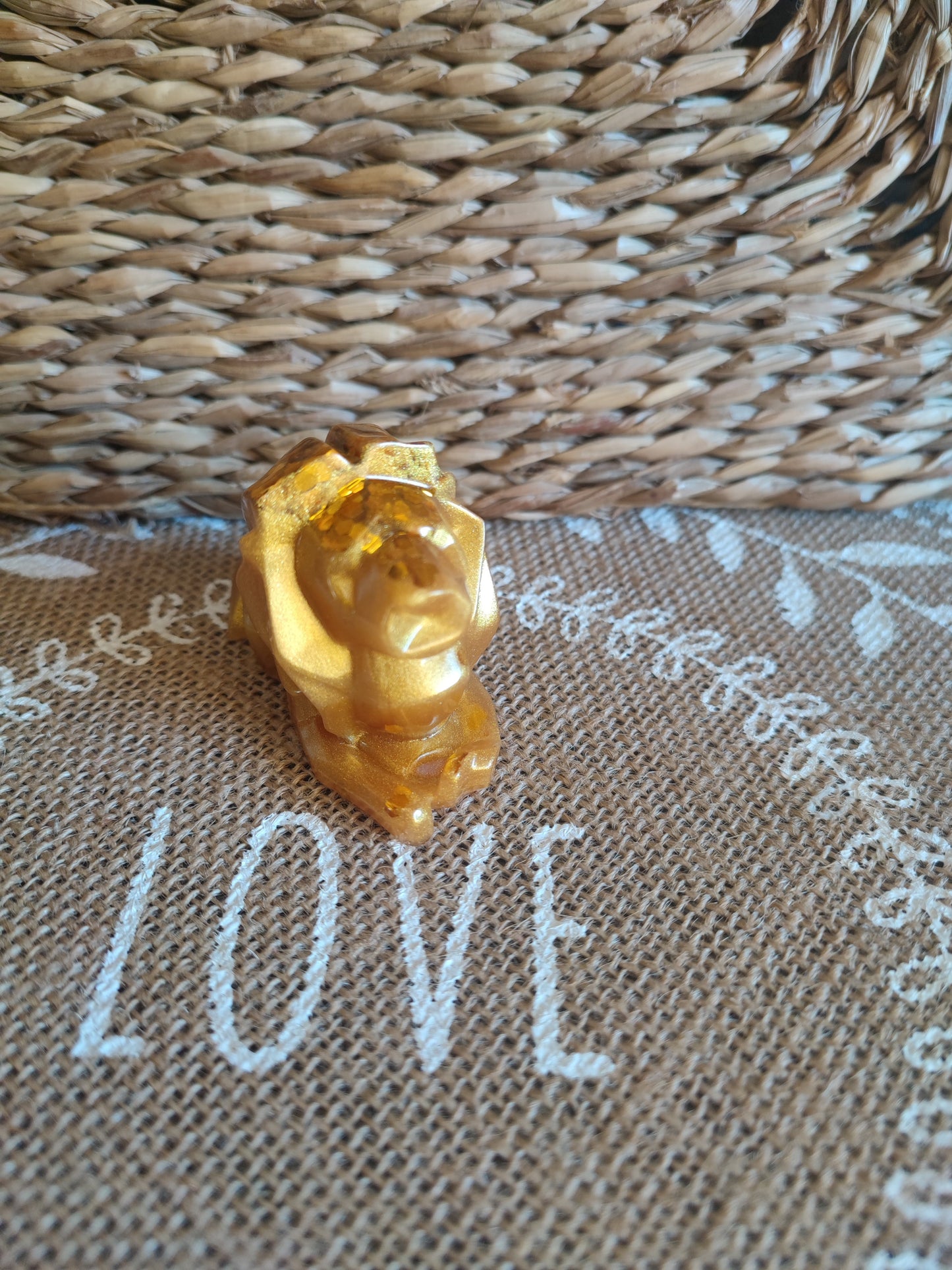 figurine lion doré pailleté résine epoxy