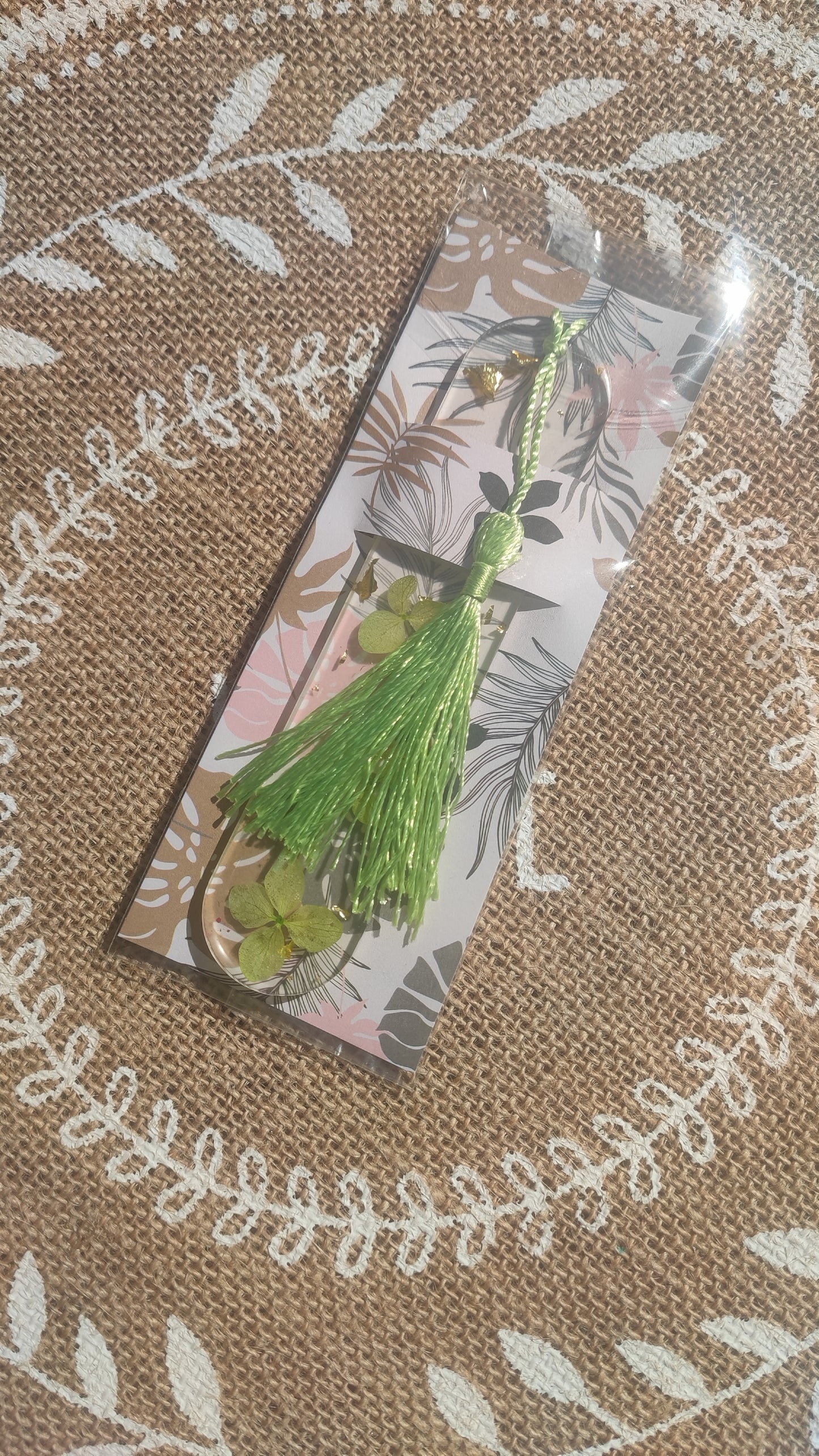 marque pages fleur verte feuille d'or résine epoxy