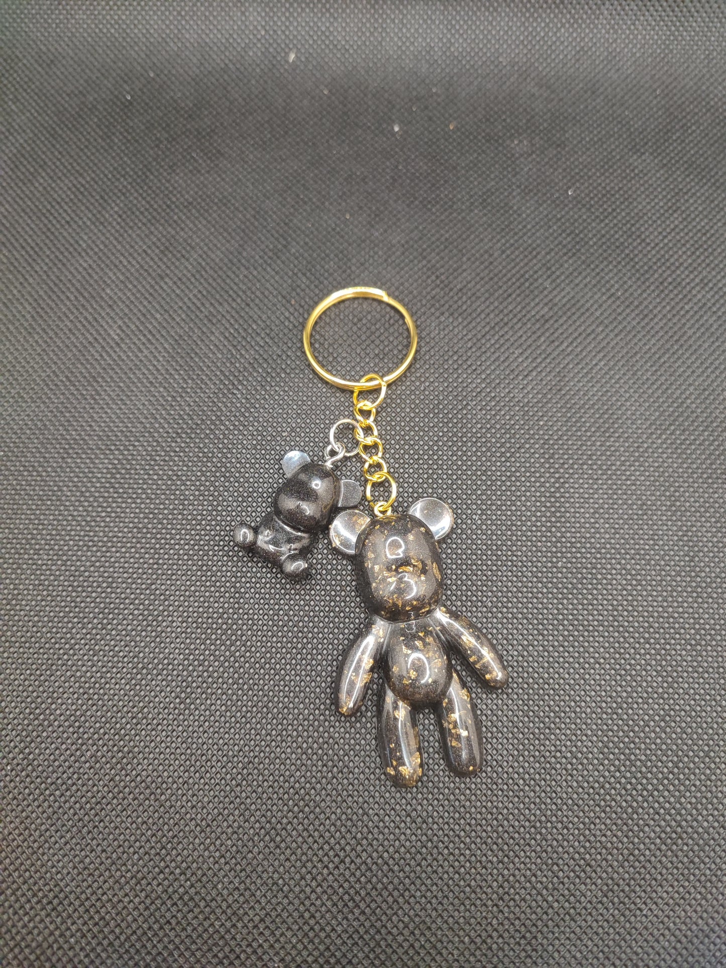 porte clé fantaisies papa ours noir et doré avec ourson noir opaque résine epoxy