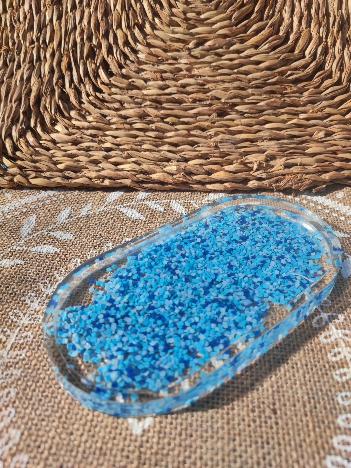 plateau vide poche ovale perlé bleu résine epoxy