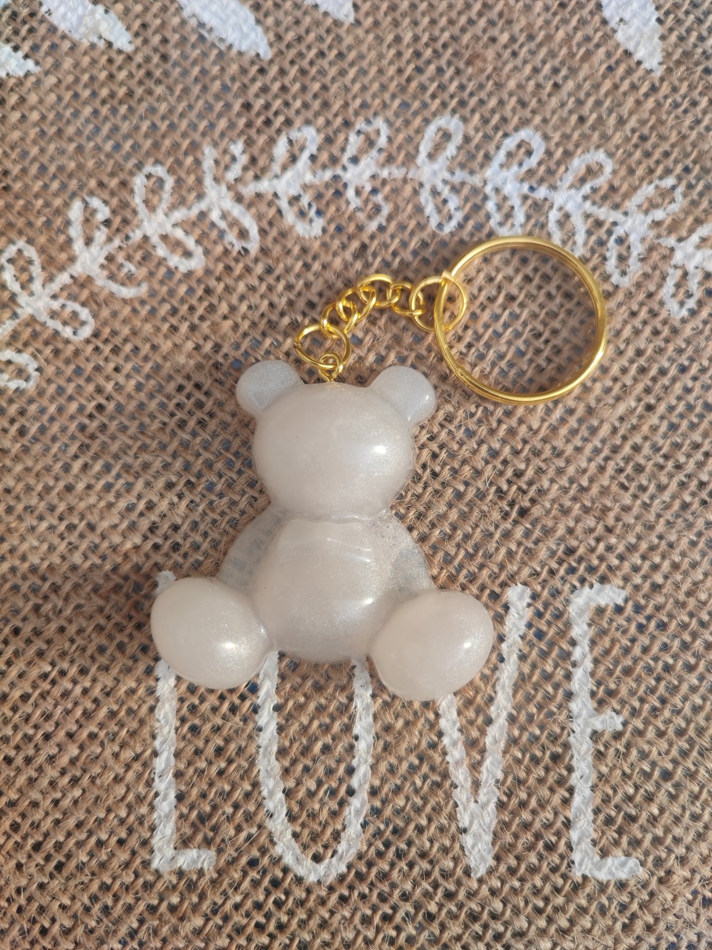 porte clé maman ours blanc nacré résine epoxy