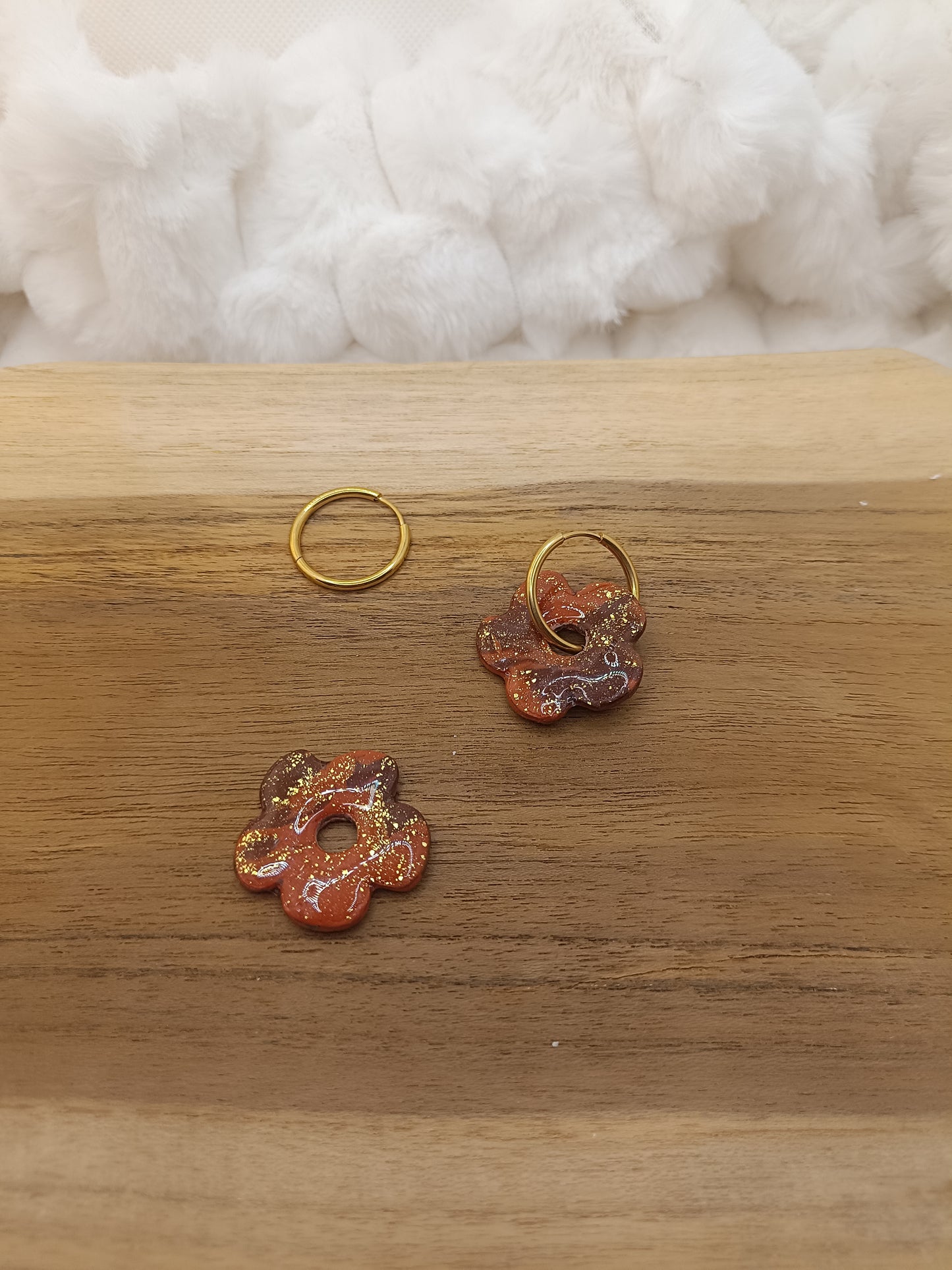 Pampille " Romy " chocolat terracotta et doré