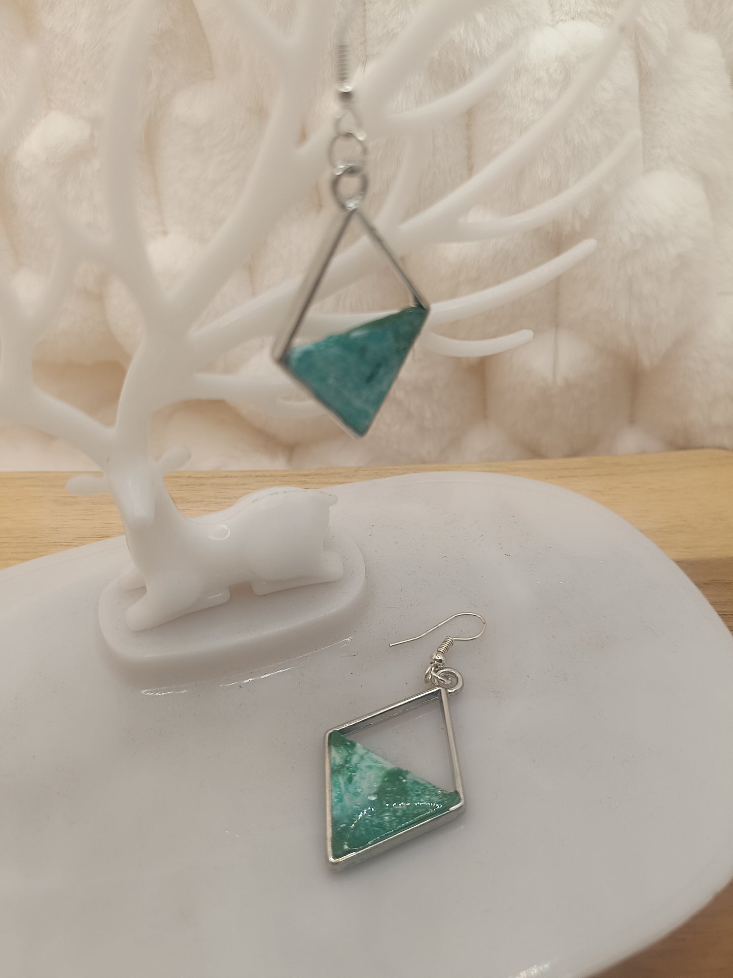 Boucle d'oreille " lorelei " marbré blanc et vert