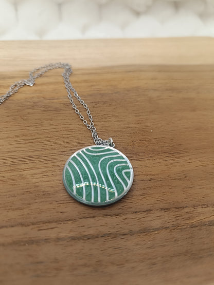 Pendentif sphère acier et marbré vert