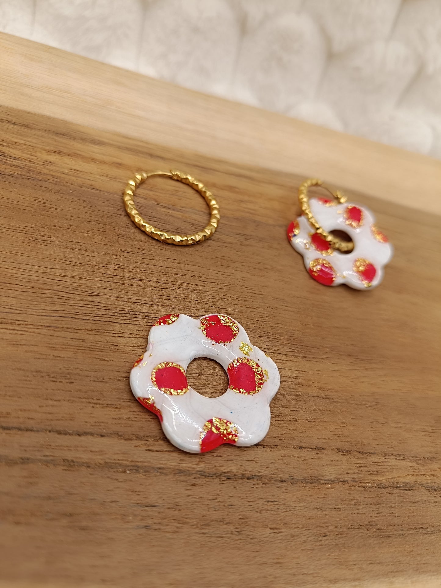 Pampille " enola " blanc et fushia