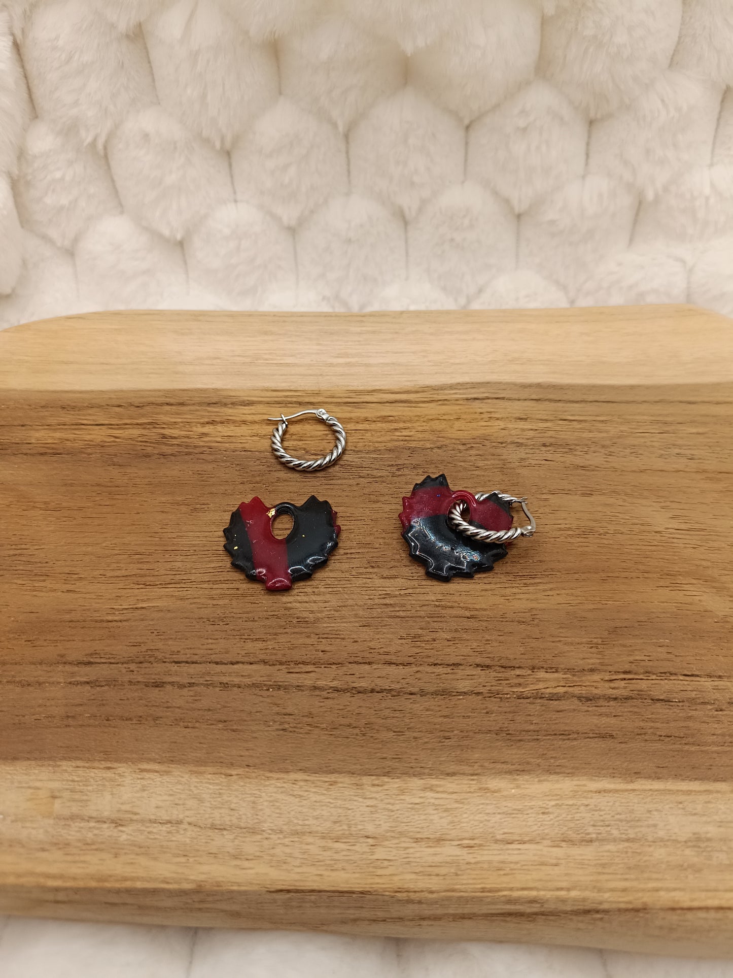 Pampilles " gladys " noir intense et fuschia translucide