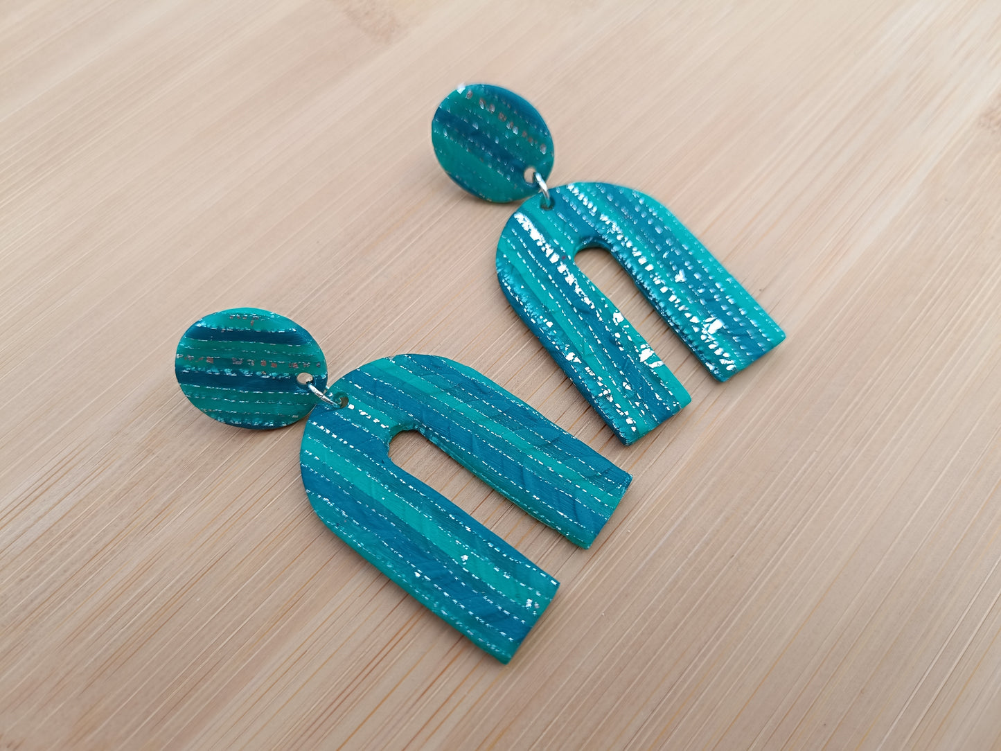 Boucles d'oreilles " melina " trio vert et argenté