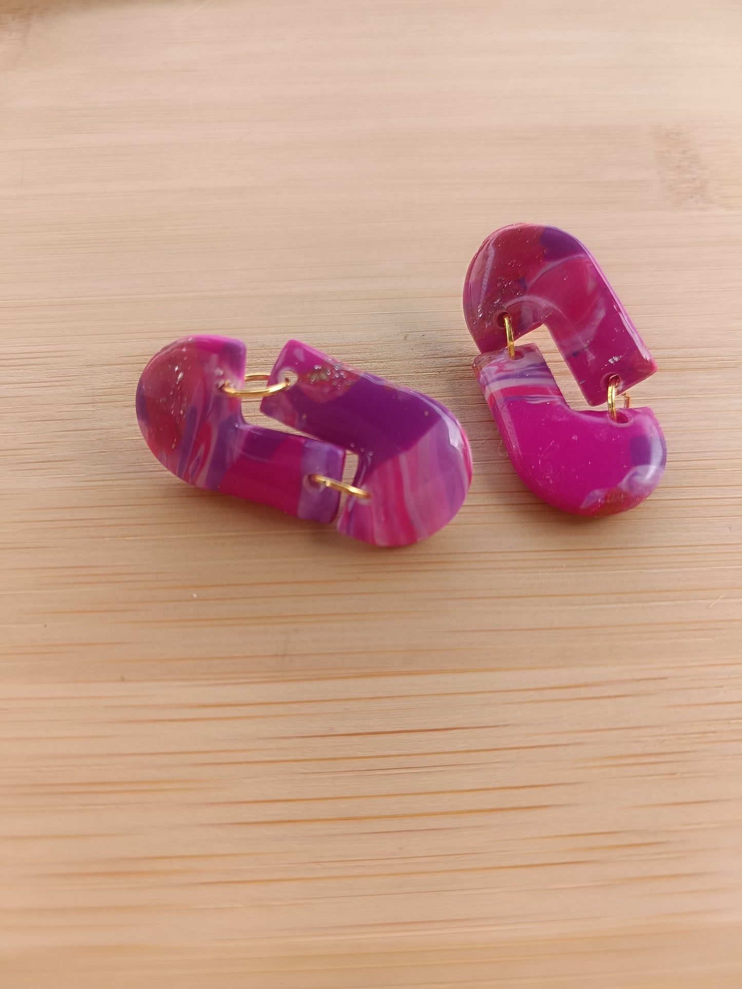 Boucles d'oreilles " elise " rose, violette et blanche