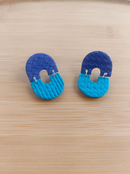 Boucles d'oreilles " lucile " bleu clair et foncé