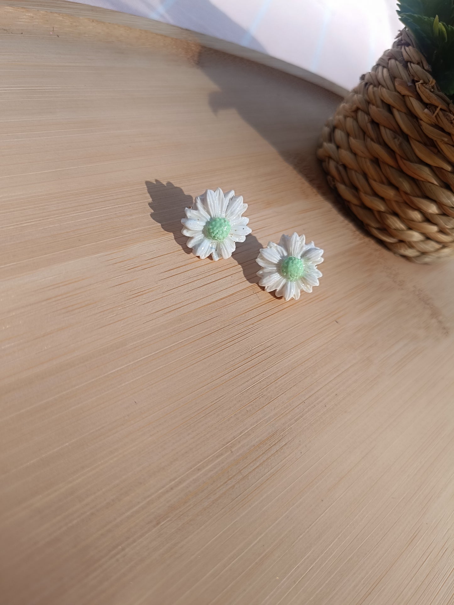 Clous d'oreilles " Rosée menthe "