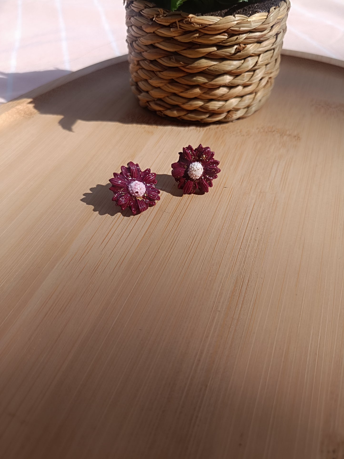 Clous d'oreilles " cassis enchanté "