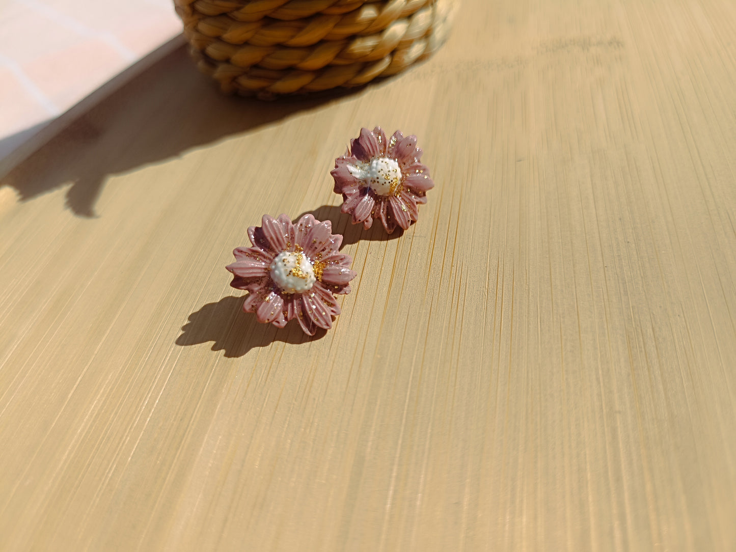 Clous d'oreilles " rose antique "