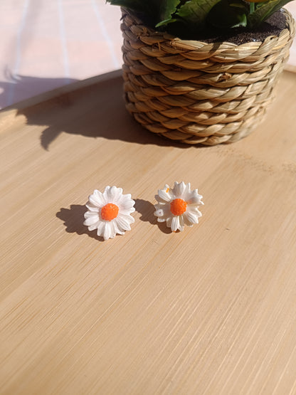 Clous d'oreilles " pâquerette d'été "