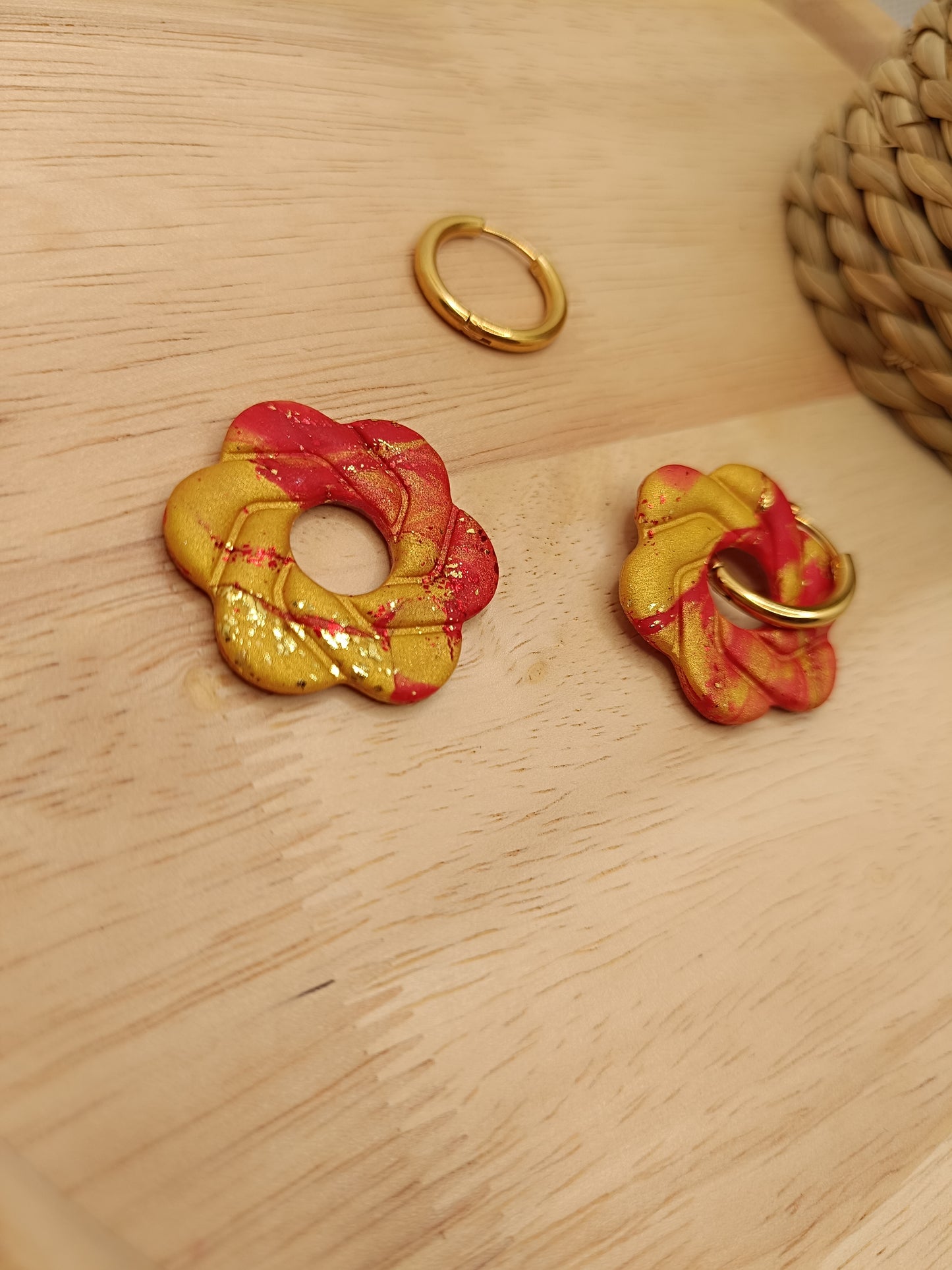Pampille " Enola "  marbré rouge et doré
