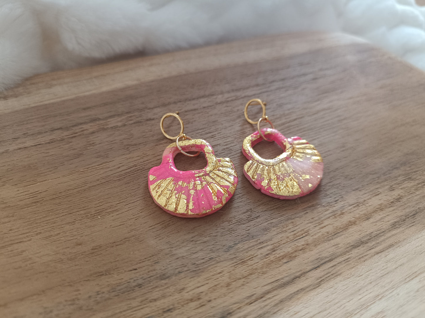boucles d'oreille " jasmine " fuschia doré