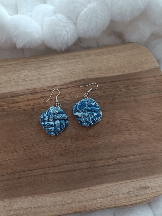 boucles d'oreilles " manon " bleu foncé