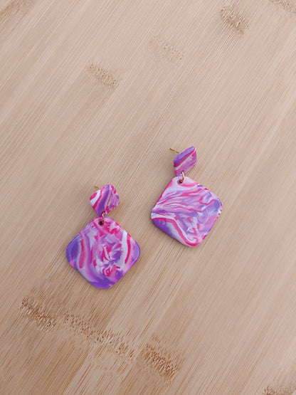 Boucles d'oreilles " alya " marbré rose, violette et blanche