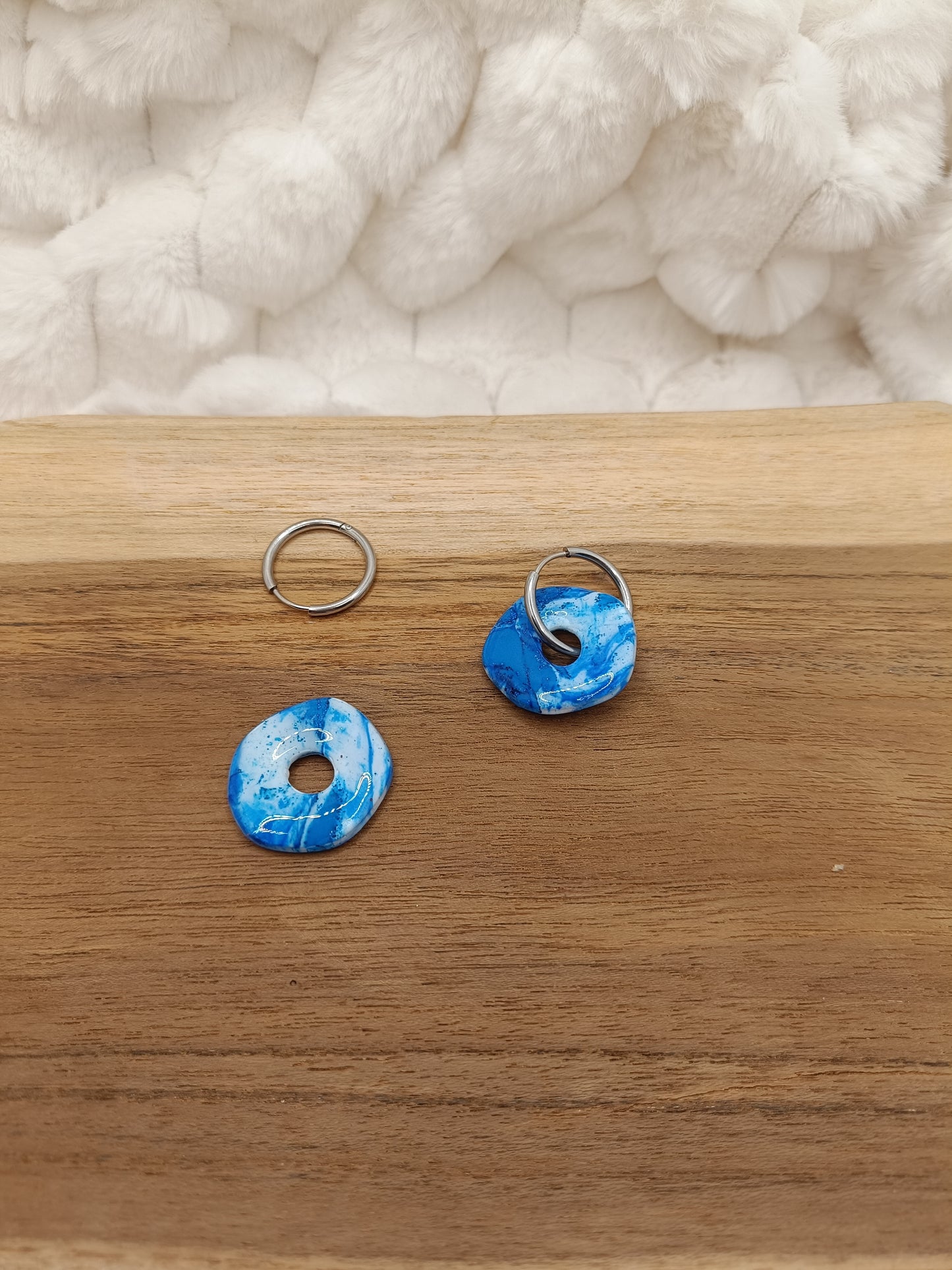 Pampille " iris " marbré bleu et blanc