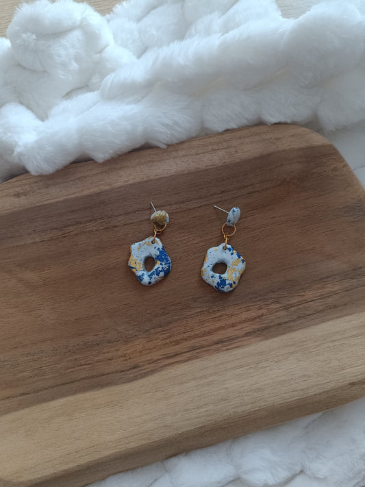 Boucles d'oreilles " jade " bleu et doré