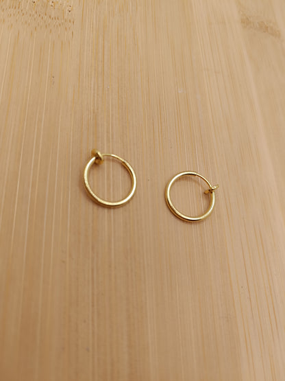 Créoles à clips dorées