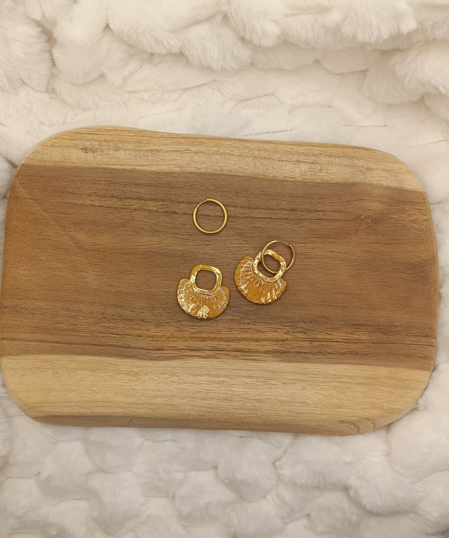 Pampille " jasmine " ocre et doré