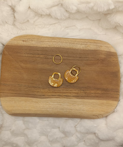 Pampille " jasmine " ocre et doré