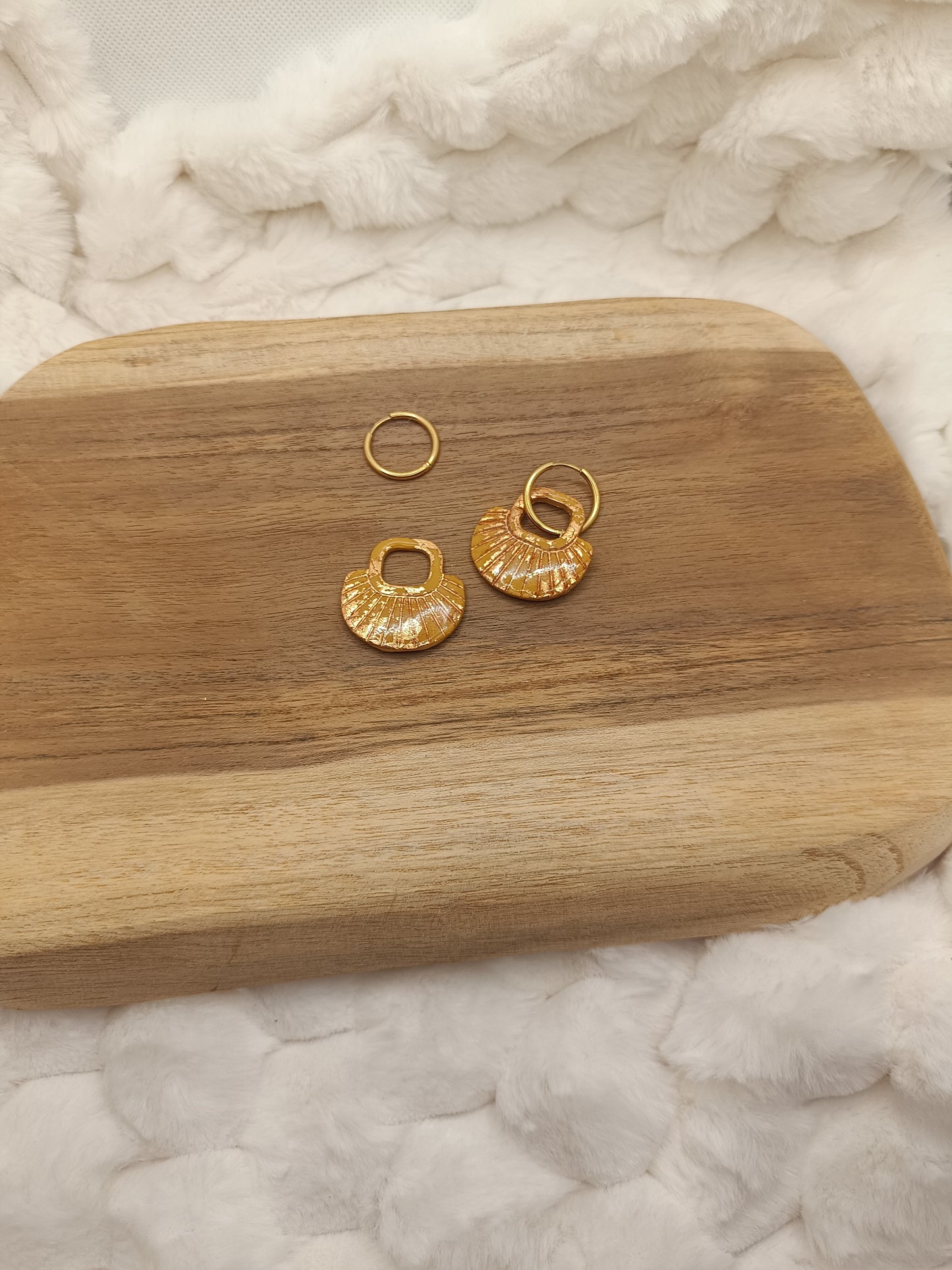 Pampille " jasmine " ocre et doré