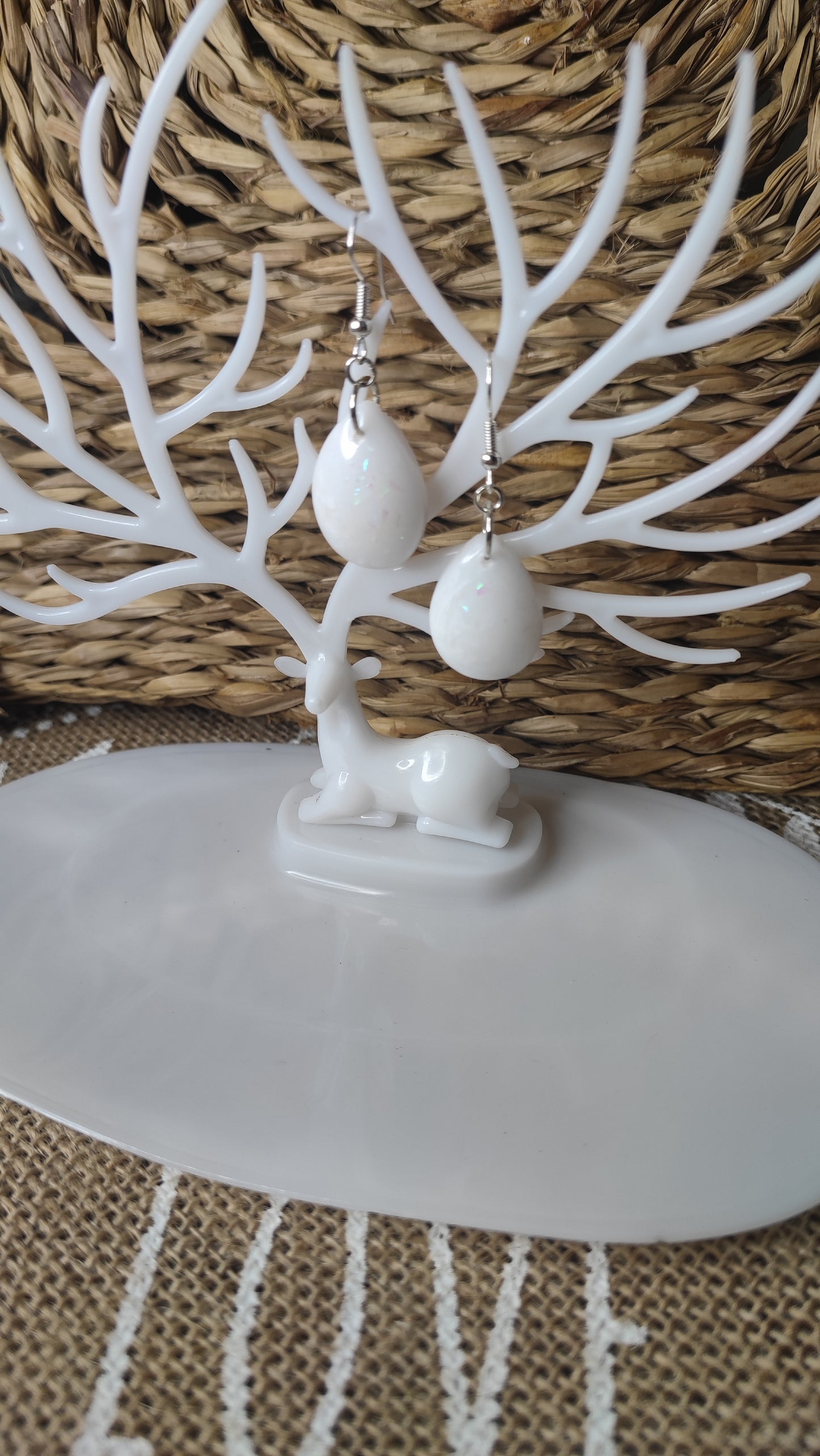 boucles d'oreilles ovale pointu en résine epoxy