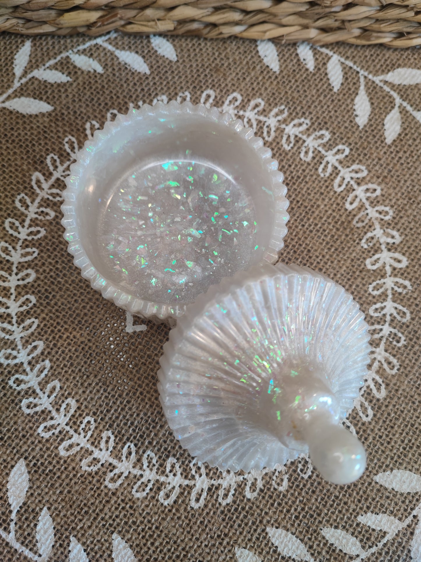 boite à bijoux pion blanche holographique résine epoxy