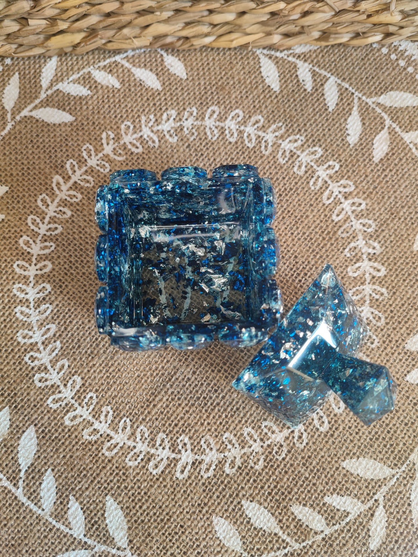 boite à bijoux diamant feuille bleu et argenté résine epoxy