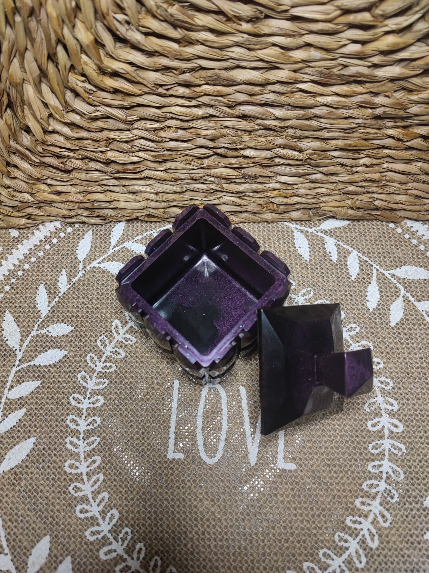 boite à bijoux diamant noire et violette résine epoxy