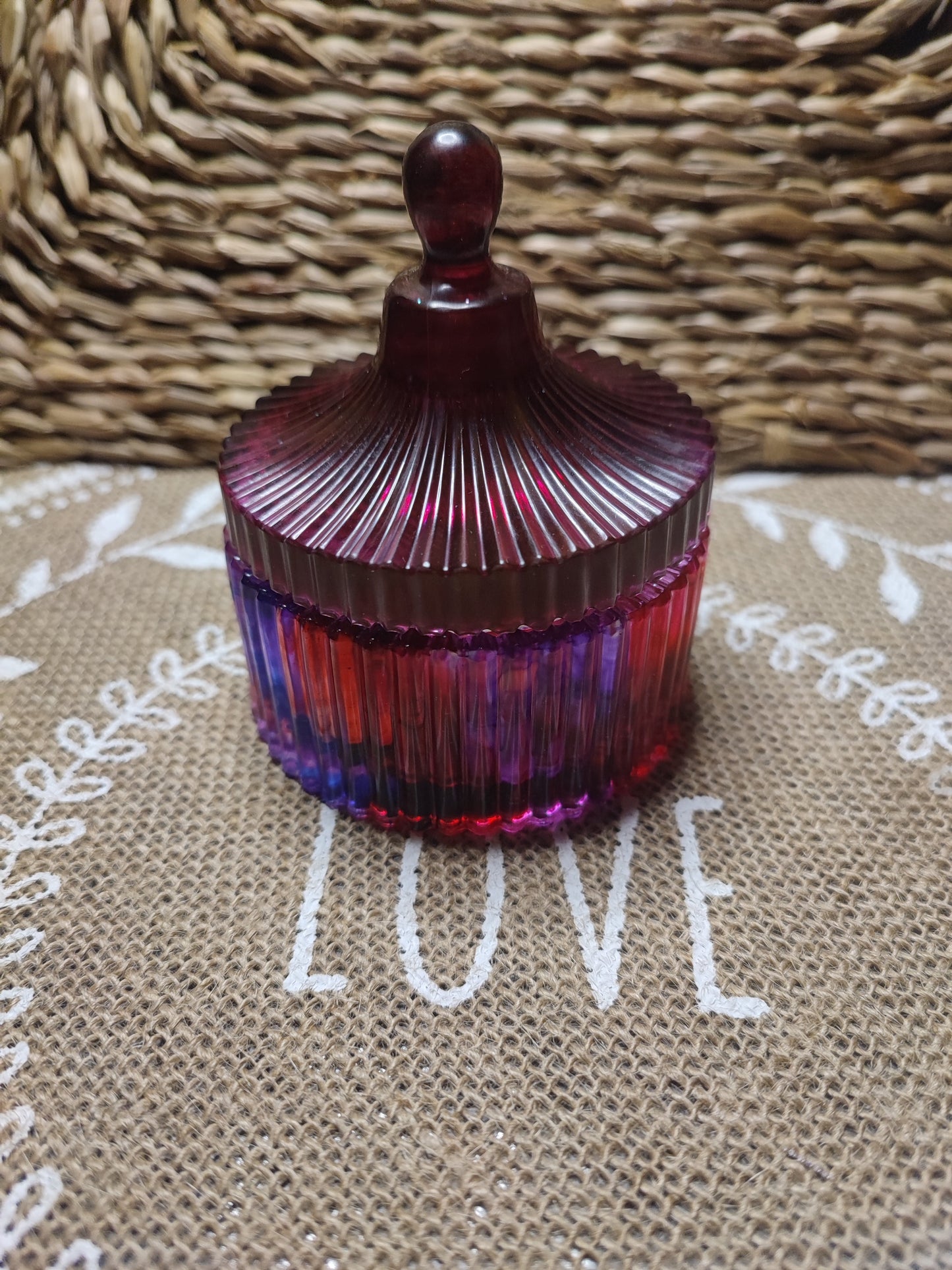 boite à bijoux pion rouge fuchsia bleu transparente résine epoxy