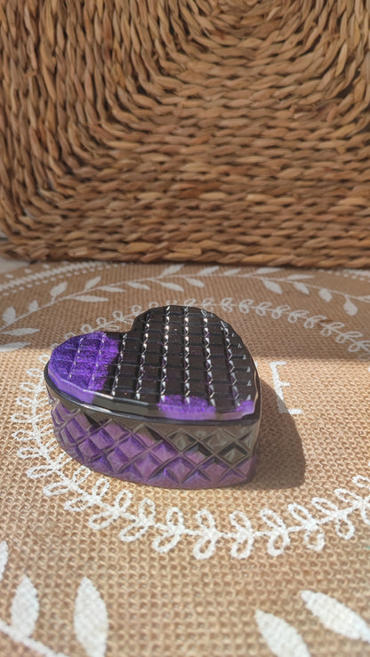 boite à bijoux en résine epoxy noir et violette