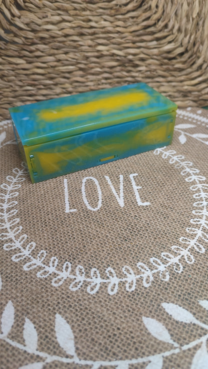 boite de rangement bleu et jaune en résine epoxy