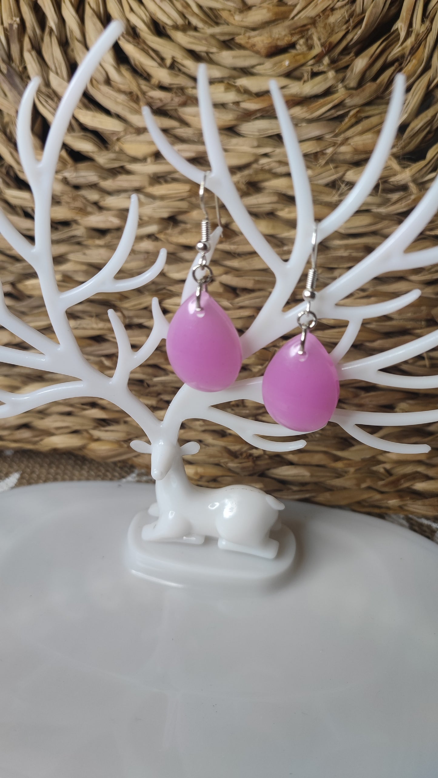 boucles d'oreilles ovale pointu en résine epoxy