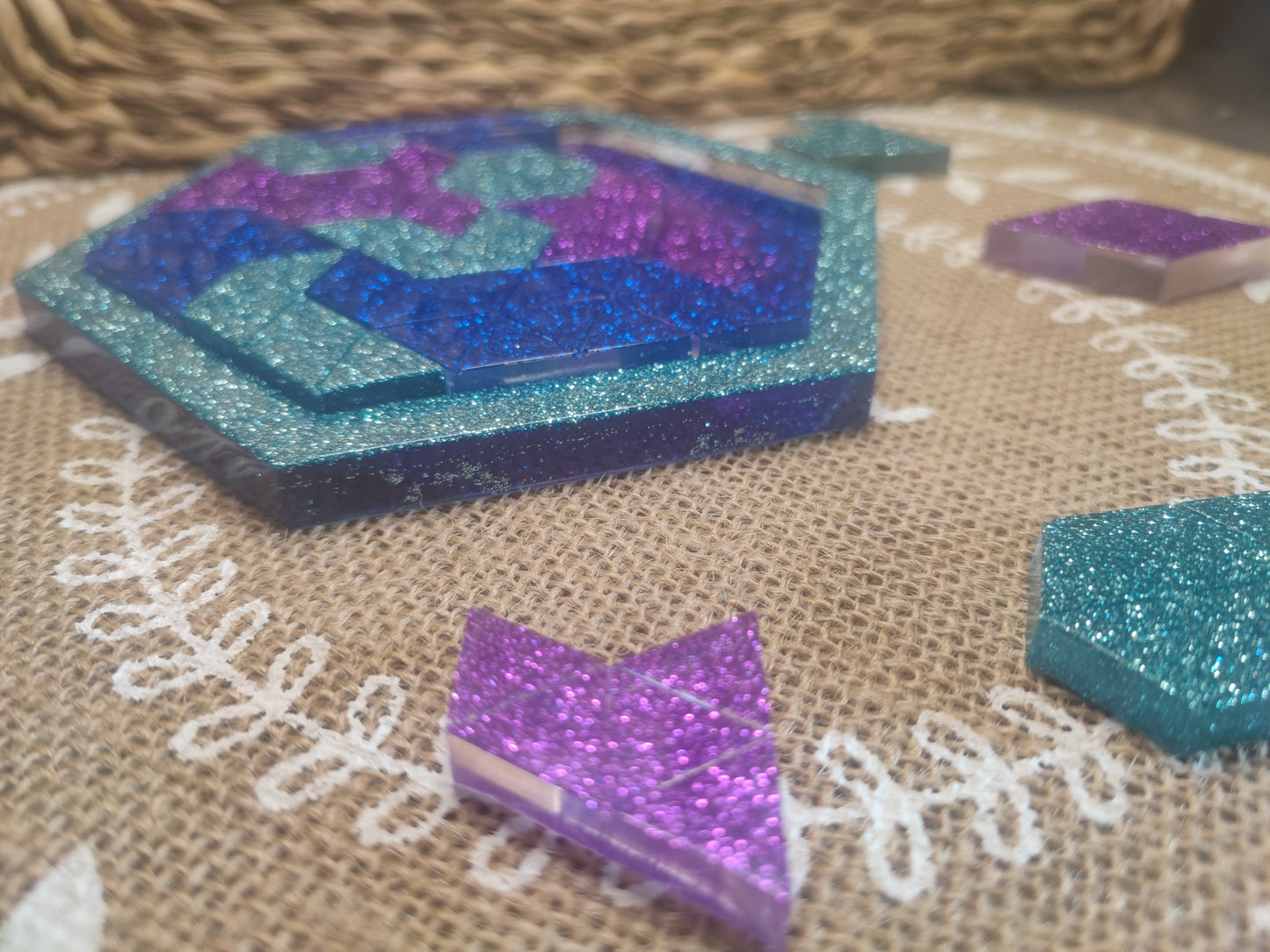 casse tête pailleté bleu et violet résine epoxy