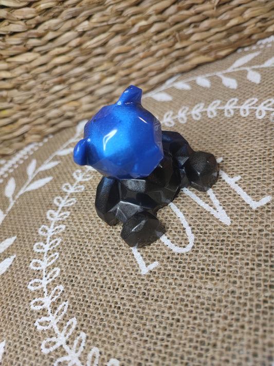 figurine ours bleu èlèctrique et noir résine epoxy